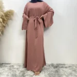 عباءة نسائية إسلامية جديدة بتصميم عصري تباع في دبي بالشرق الأوسط، فستان عربي شبكي ملون، رداء إسلامي طويل مزين بالدانتيل. 5